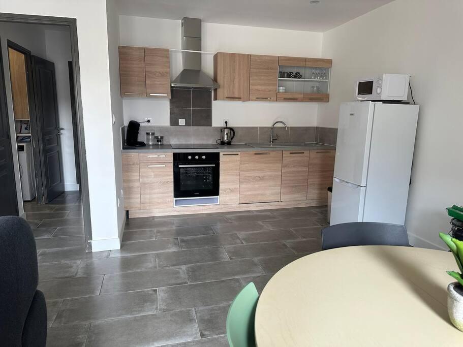 La Casa De Gaelle 2 Apartment เทรเบส์ ภายนอก รูปภาพ